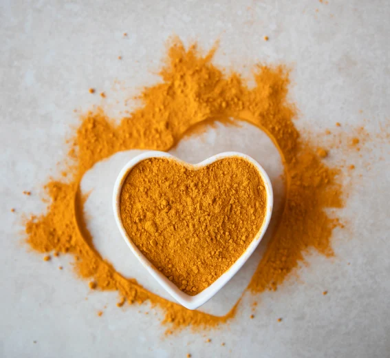 Iahas-healthy-turmeric-powder-heart-shaped-bowl-image